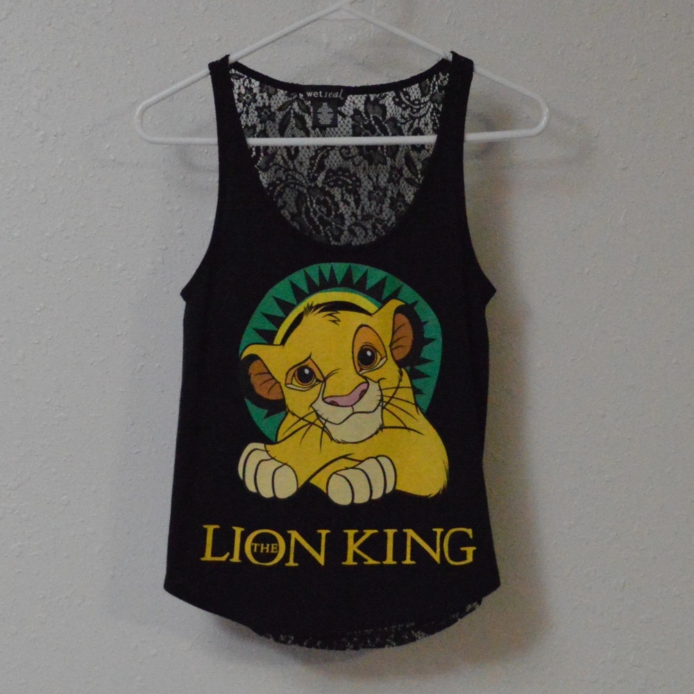 Lace back Lion King tank